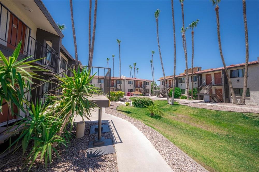 124 Fully Furnished 1br Suite-prime Location Apartment Scottsdale